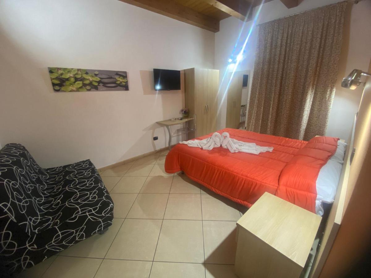 Mandanici :Borgo Marsalini Hotell Barcellona-Pozzo di Gotto Exteriör bild