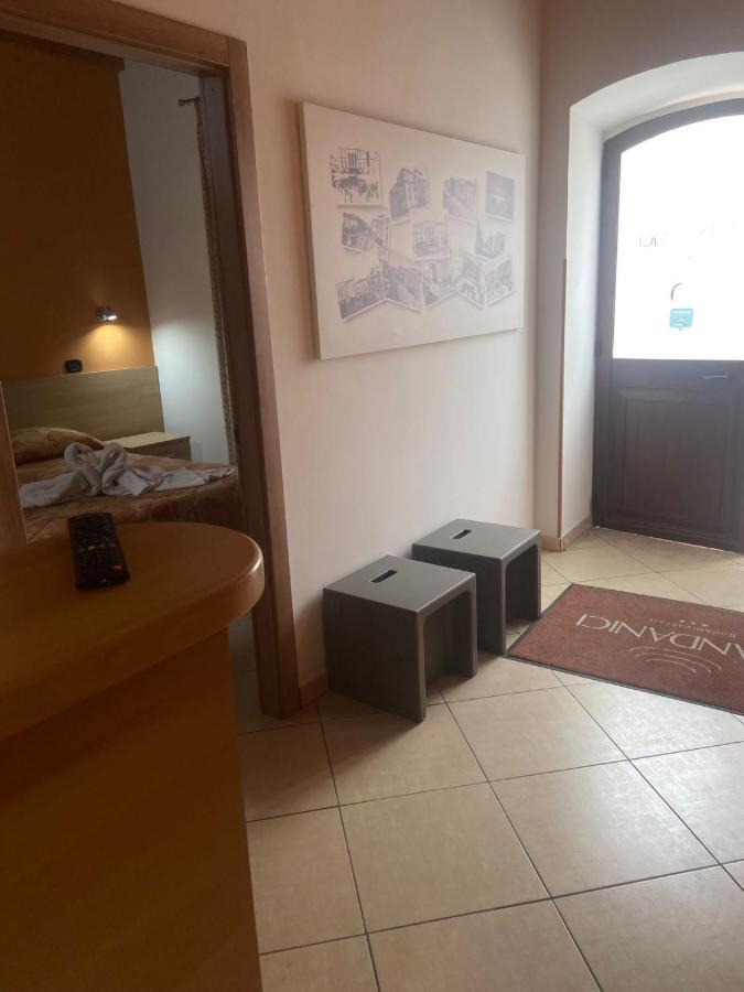 Mandanici :Borgo Marsalini Hotell Barcellona-Pozzo di Gotto Exteriör bild