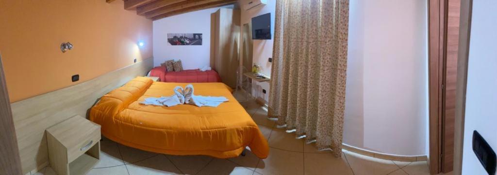 Mandanici :Borgo Marsalini Hotell Barcellona-Pozzo di Gotto Exteriör bild