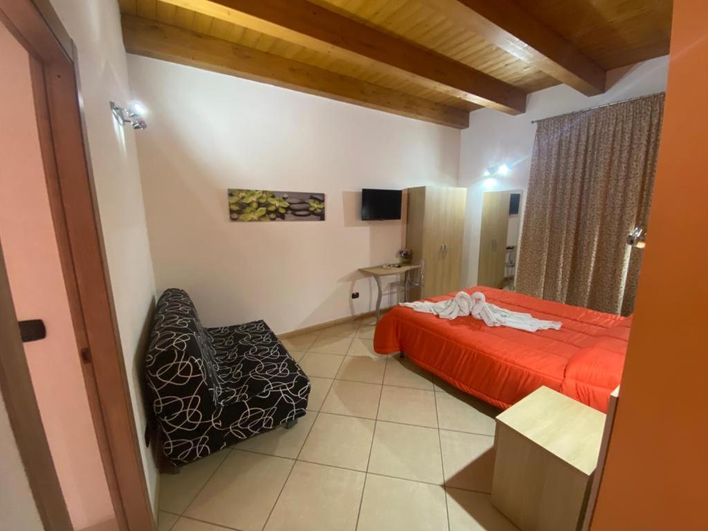 Mandanici :Borgo Marsalini Hotell Barcellona-Pozzo di Gotto Exteriör bild
